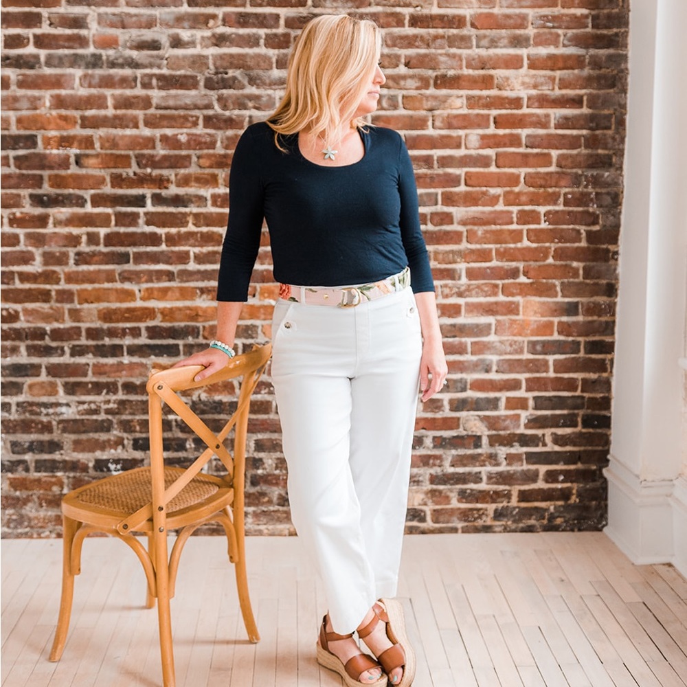 Meet your Posher, Elease